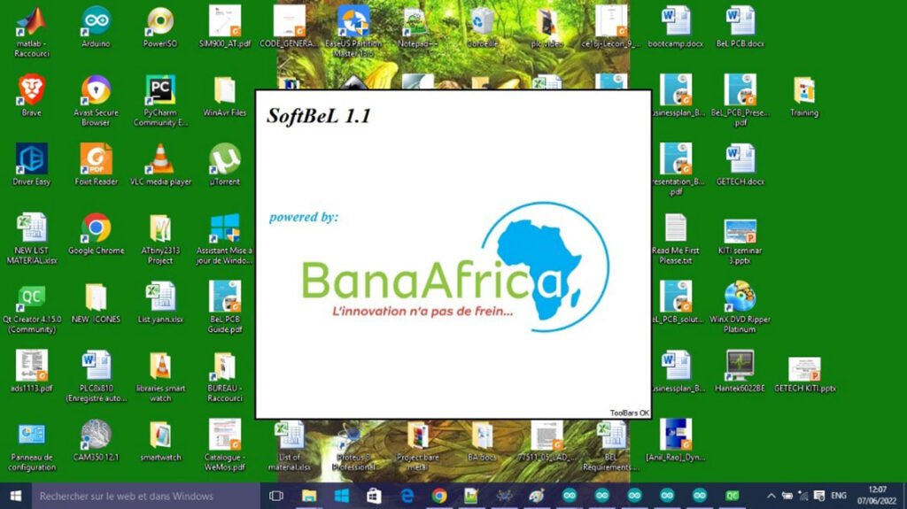 Ecran d'ordinateur avec une fenetre du logo de BanaAfrica