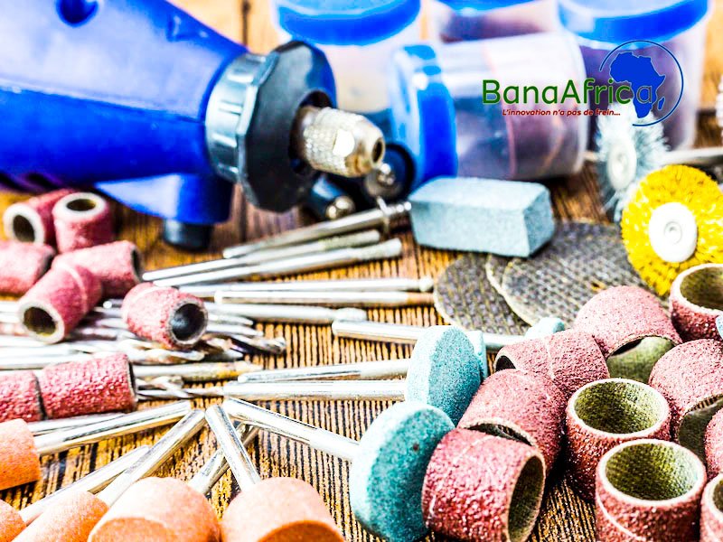 FOURNITURES DU MATÉRIELS